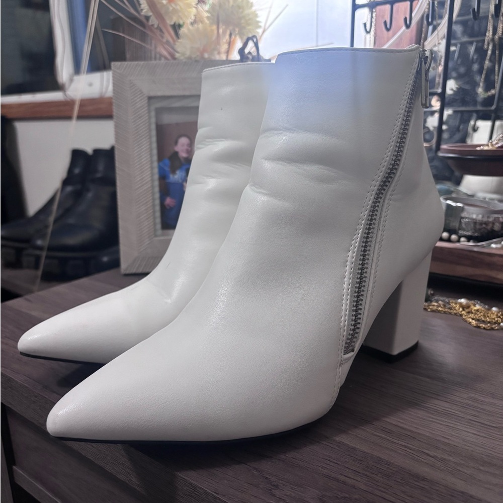 Sleek White Ankle Booties with Chunky Heel
